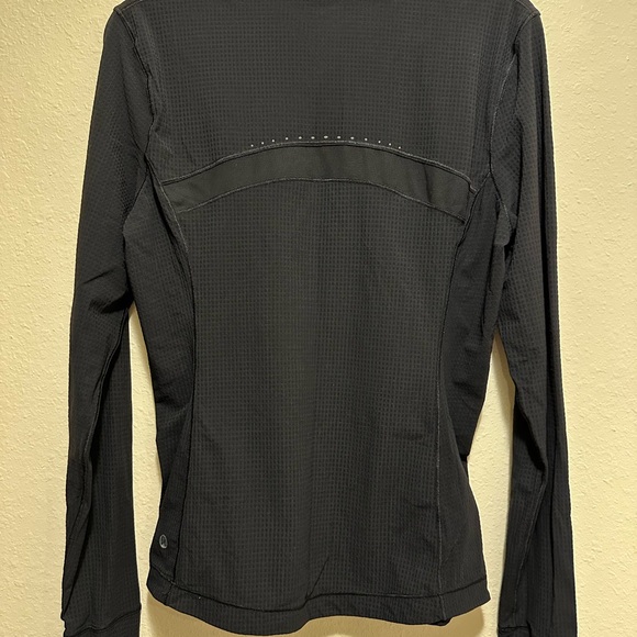 Lululemon Athletica Black Fitted Long Sleeve Tee - Picture 3 of 5